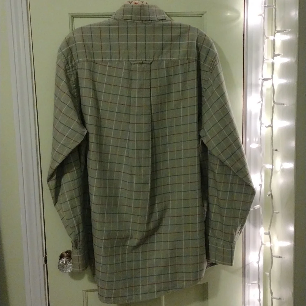 Men's Orvis size Medium dusty pistachio green check pattern button up - Picture 5 of 5